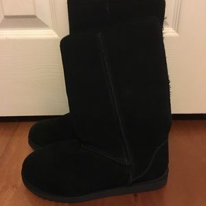 Black boots